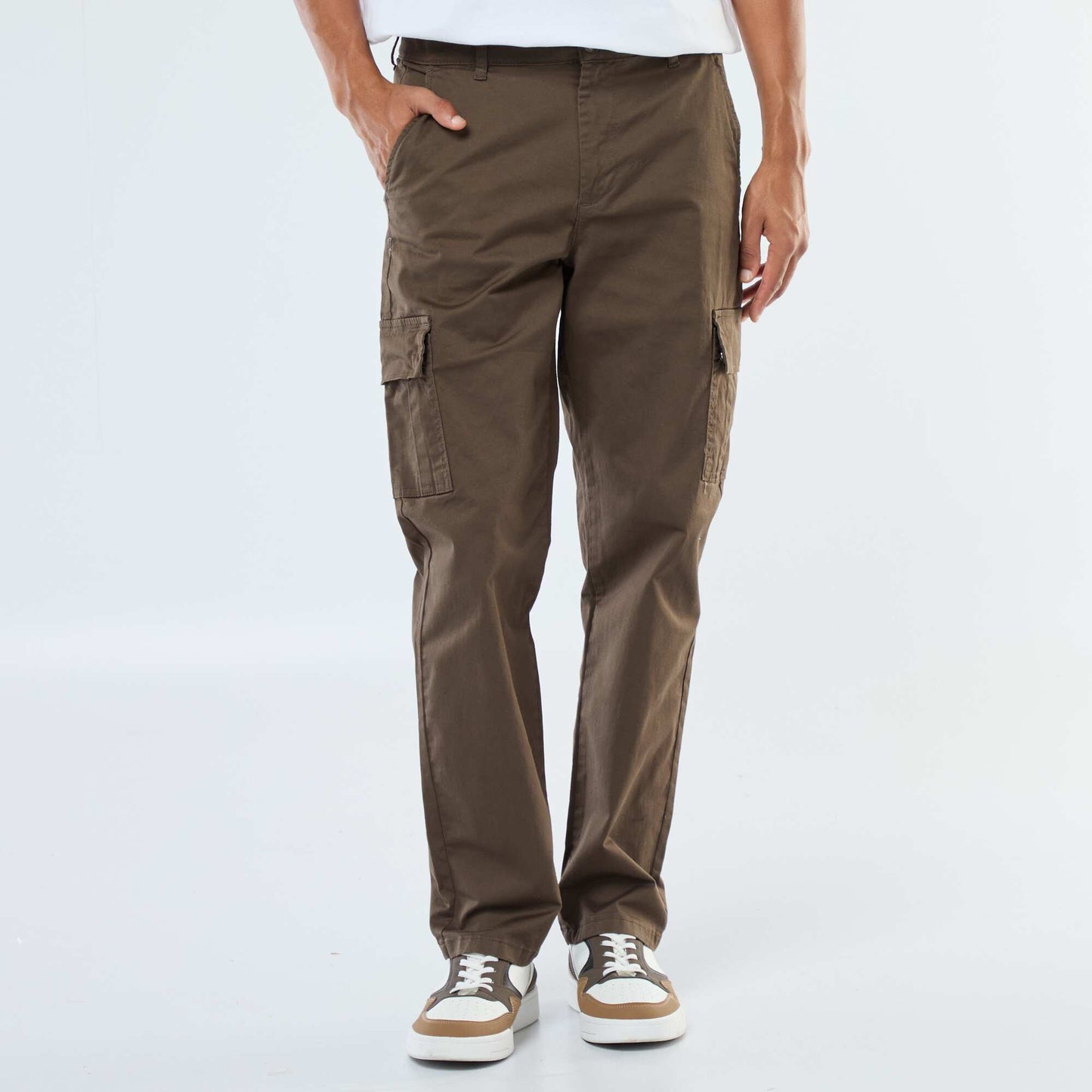 Straight-cut multi-pocket trousers BROWN