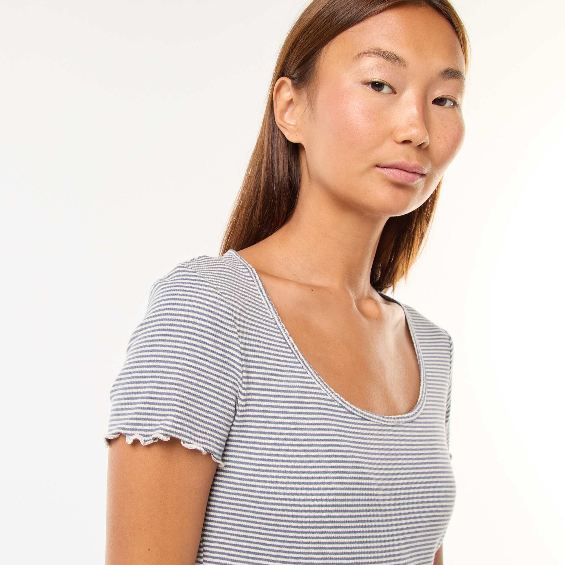Solid Ribbed Knit Short-Sleeve T-Shirt BLUE