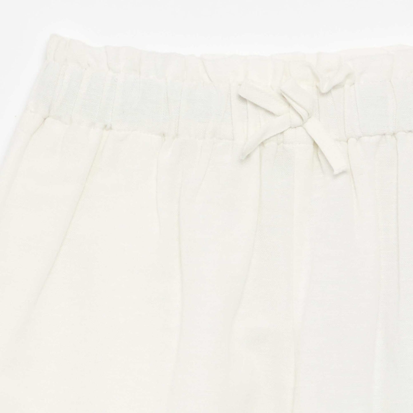 Solid shorts with decorative bow WHITE
