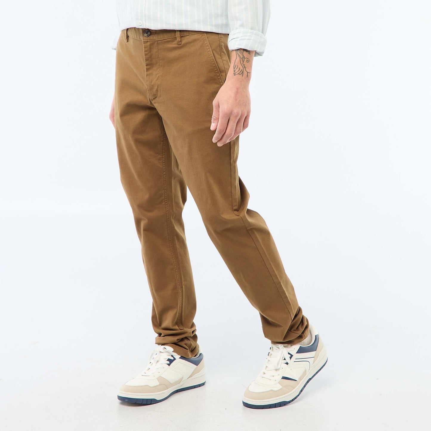 Slim-fit chinos BROWN