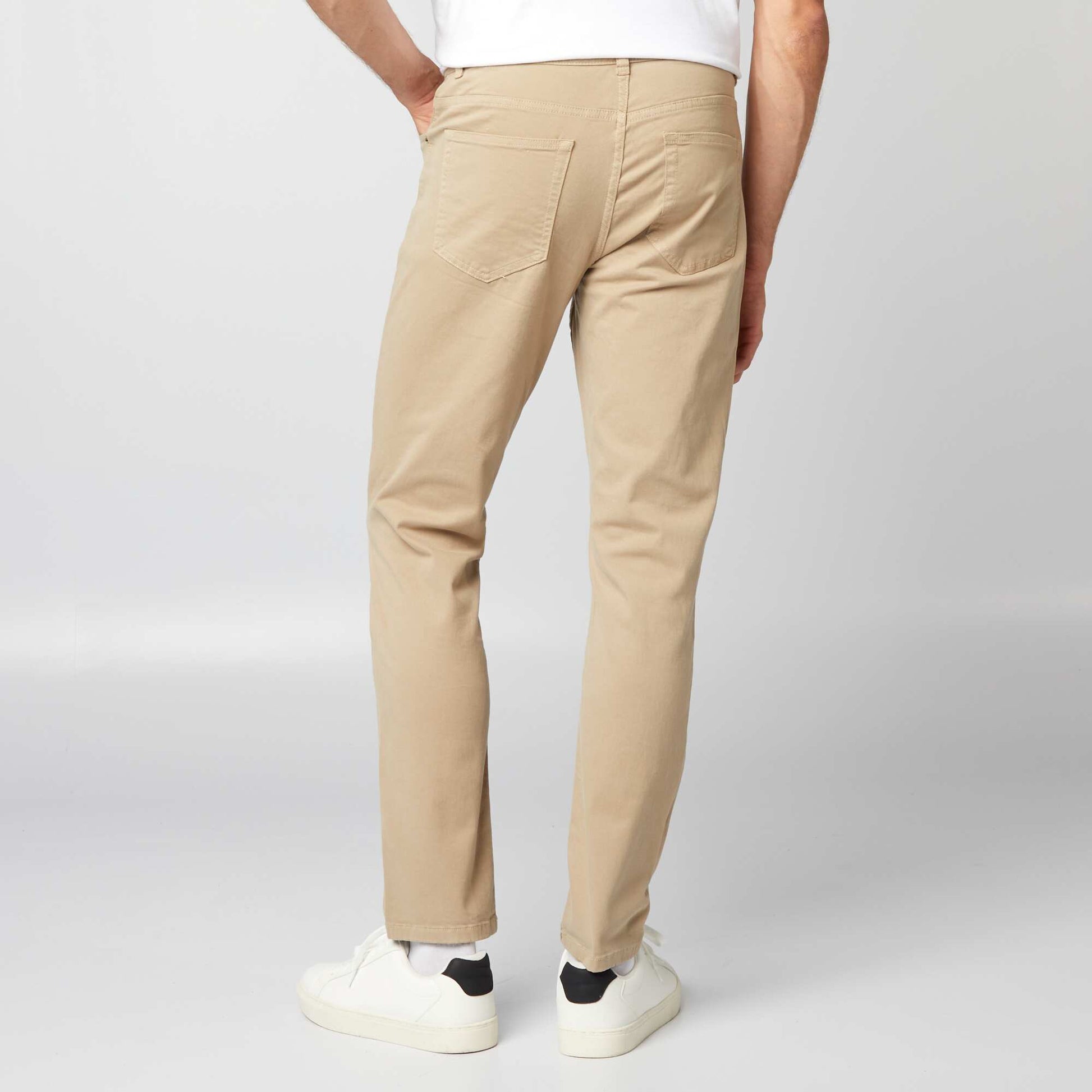 Slim Fit 5-Pocket Chinos - L32 BEIGE