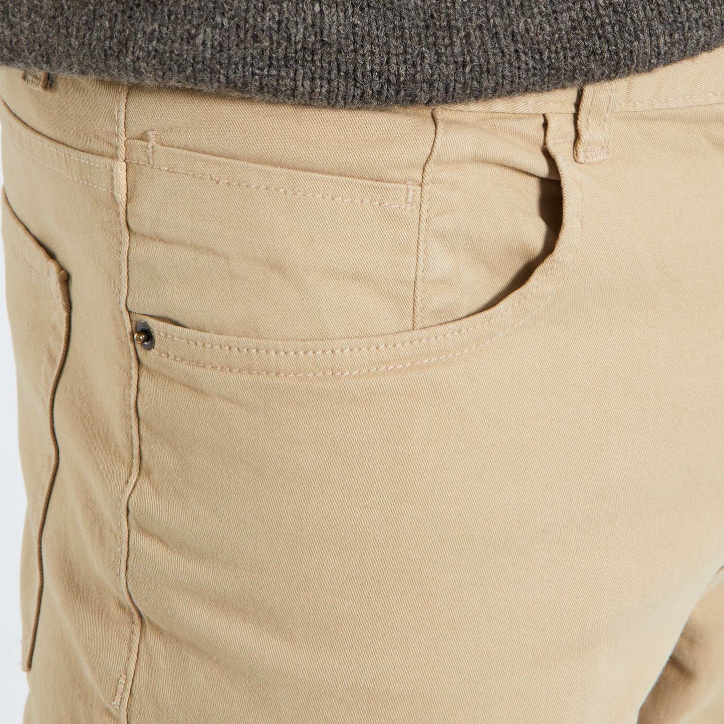Slim Fit 5-Pocket Chinos - L32 BEIGE